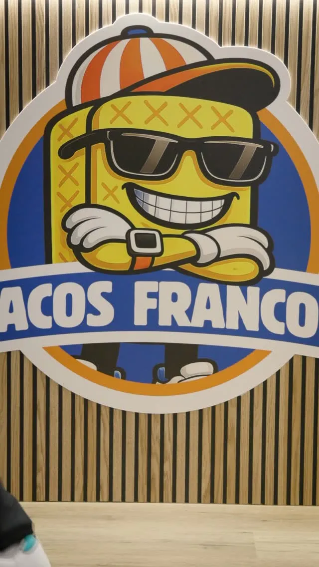 Logo Tacos Francos en el local